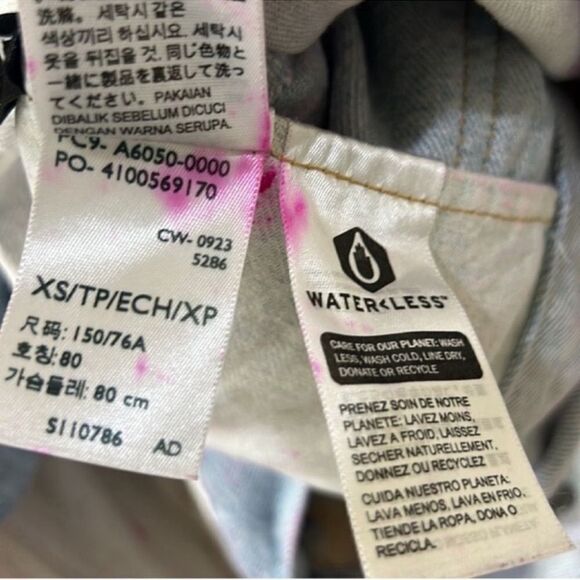 Levi's Light Blue Denim Oversized Jacket(Size XS) - Picture 6 of 13